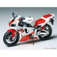 1/12 SCALE YAMAHA YZF-R1 Model Kit