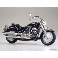 1/12 SCALE YAMAHA XV1600 Road Star Model Kit