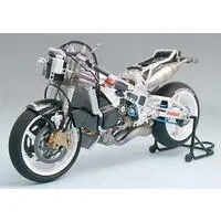 1/12 SCALE SUZUKI RGV-Γ (XR89) Model Kit