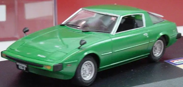 1/24 Scale Model Kit - OWNERS CLUB Series / Mazda Savanna