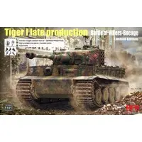 1/35 Scale Model Kit - Tank