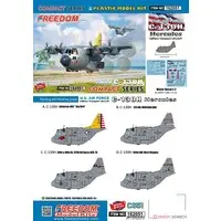 Plastic Model Kit - Military transport aircraft / Lockheed C-130 Hercules