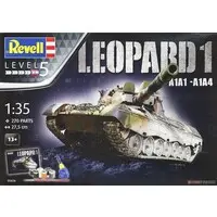 1/35 Scale Model Kit - Tank