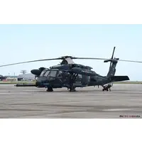 1/144 Scale Model Kit - de Havilland / UH-60J