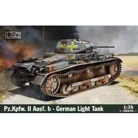 1/35 Scale Model Kit - Tank
