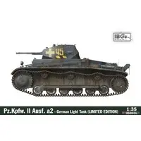 1/35 Scale Model Kit - Tank