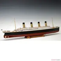 1/350 Scale Model Kit - Ocean liner / Titanic