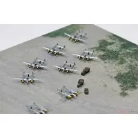 1/700 Scale Model Kit - Bomber / P-47 Thunderbolt & Boeing B-29 Superfortress