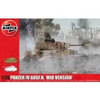 1/35 Scale Model Kit - Tank