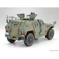 1/35 SCALE JAPAN GROUND SELF DEFENSE FORCE LIGHT ARMORED VEHICLE Model Kit