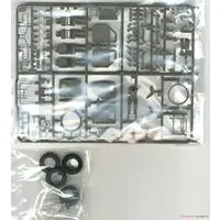 1/35 SCALE JAPAN GROUND SELF DEFENSE FORCE LIGHT ARMORED VEHICLE Model Kit