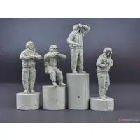 1/35 Scale Model Kit - Tank / Tank Crew