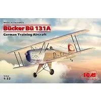 1/32 Scale Model Kit - Trainer aircraft