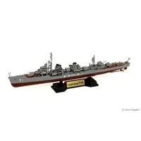 1/700 Scale Model Kit - Light cruiser
