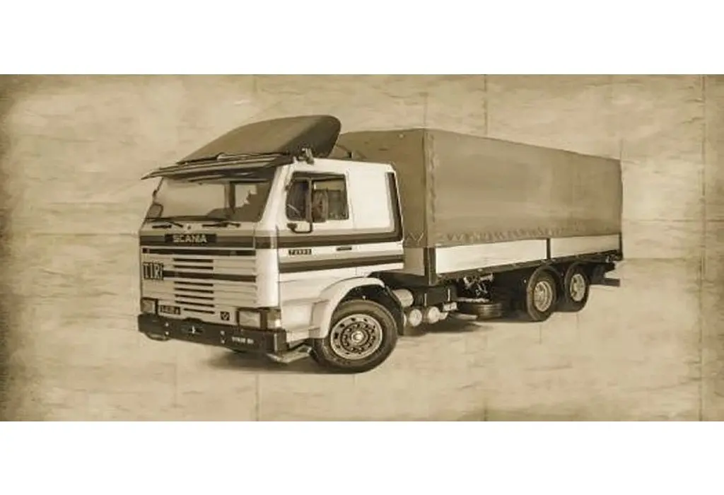 1/24 Scale Model Kit - Vehicle