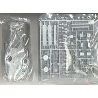 1/35 Scale Model Kit - Amphibious vehicle