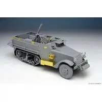 1/35 Scale Model Kit - Half-track