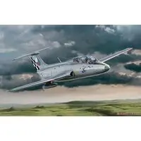 1/48 Scale Model Kit - Trainer aircraft / Aero L-29 Delfín