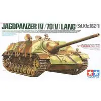 1/35 SCALE GERMAN JAGDPANZER IV /70(V) LANG Model Kit