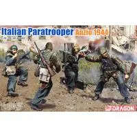 1/35 Scale Model Kit - People/Animals