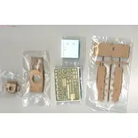 1/35 Scale Model Kit - Renault