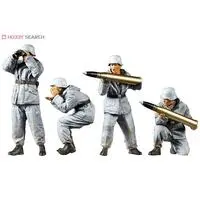 1/35 SCALE GERMAN SELF-PROPELLED HEAVY ANTI-TANK GUN NASHORN Model Kit