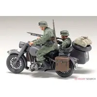 1/48 SCALE GERMAN MOTORCYCLE & SIDECAR Model Kit