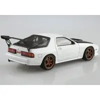 1/24 Scale Model Kit - Initial D / FC3S RX-7