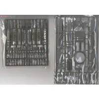 1/35 Scale Model Kit - Tank