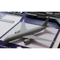 1/200 Scale Model Kit - Japan Airlines / Boeing 787-8