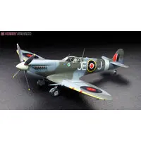 1/32 Scale Model Kit - Focke-Wulf / Supermarine Spitfire