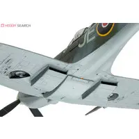 1/32 Scale Model Kit - Focke-Wulf / Supermarine Spitfire