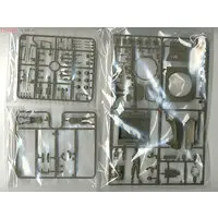 1/35 SCALE U.S. HOWITZER MOTOR CARRIAGE M8 "AWAITING ORDERS" SET (w/3 FIGURES) Model Kit