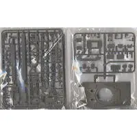 1/48 SCALE BRITISH SHERMAN IC FIREFLY Model Kit