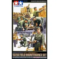 1/48 SCALE WWII GERMAN TANK CREW FIELD MAINTENANCE SET Model Kit