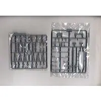 1/72 Scale Model Kit - Tank