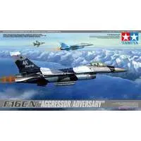 1/48 Scale Model Kit - Sukhoi / F-16 Fighting Falcon
