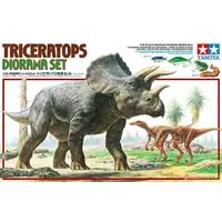1/35 SCALE TRICERATOPS DIORAMA SET Model Kit