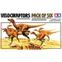 1/35 SCALE VELOCIRAPTORS "PACK OF SIX" Model Kit