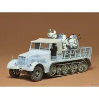 1/35 SCALE 8t. SEMI-TRACK SD.KFZ. 7/1 Model Kit