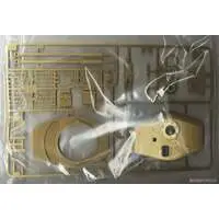 1/35 SCALE GERMAN KING TIGER (ARDENNES FRONT) Model Kit