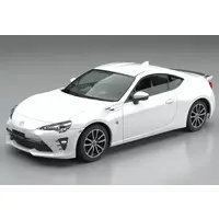 TOYOTA 86(crystal white pearl) Model Kit