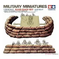 1/35 SCALE SAND BAG SET Model Kit
