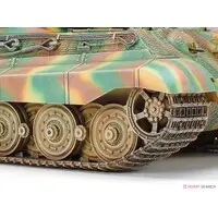 1/35 SCALE GERMAN KING TIGER "PORSCHE TURRET" Model Kit