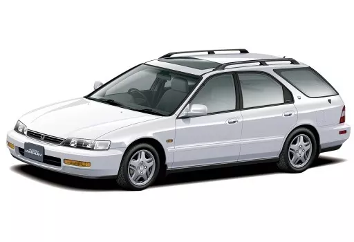 1/24 Honda CF2 ACCORD WAGON SiR '96 Model Kit