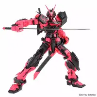Gundam Models - NEW MOBILE REPORT GUNDAM WING / MBF-P02 Gundam Astray Red Frame