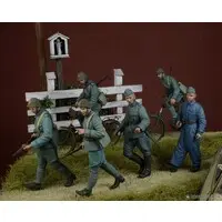 1/35 Scale Model Kit - People/Animals