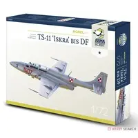 1/72 Scale Model Kit - Trainer aircraft / PZL TS-11 Iskra
