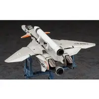 1/72 Scale Model Kit - MACROSS PLUS / Macross Display Stand & VF-11B  Thunderbolt