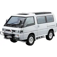 1/24 MITSUBISHI P35W DELICA STAR WAGON '91 Model Kit